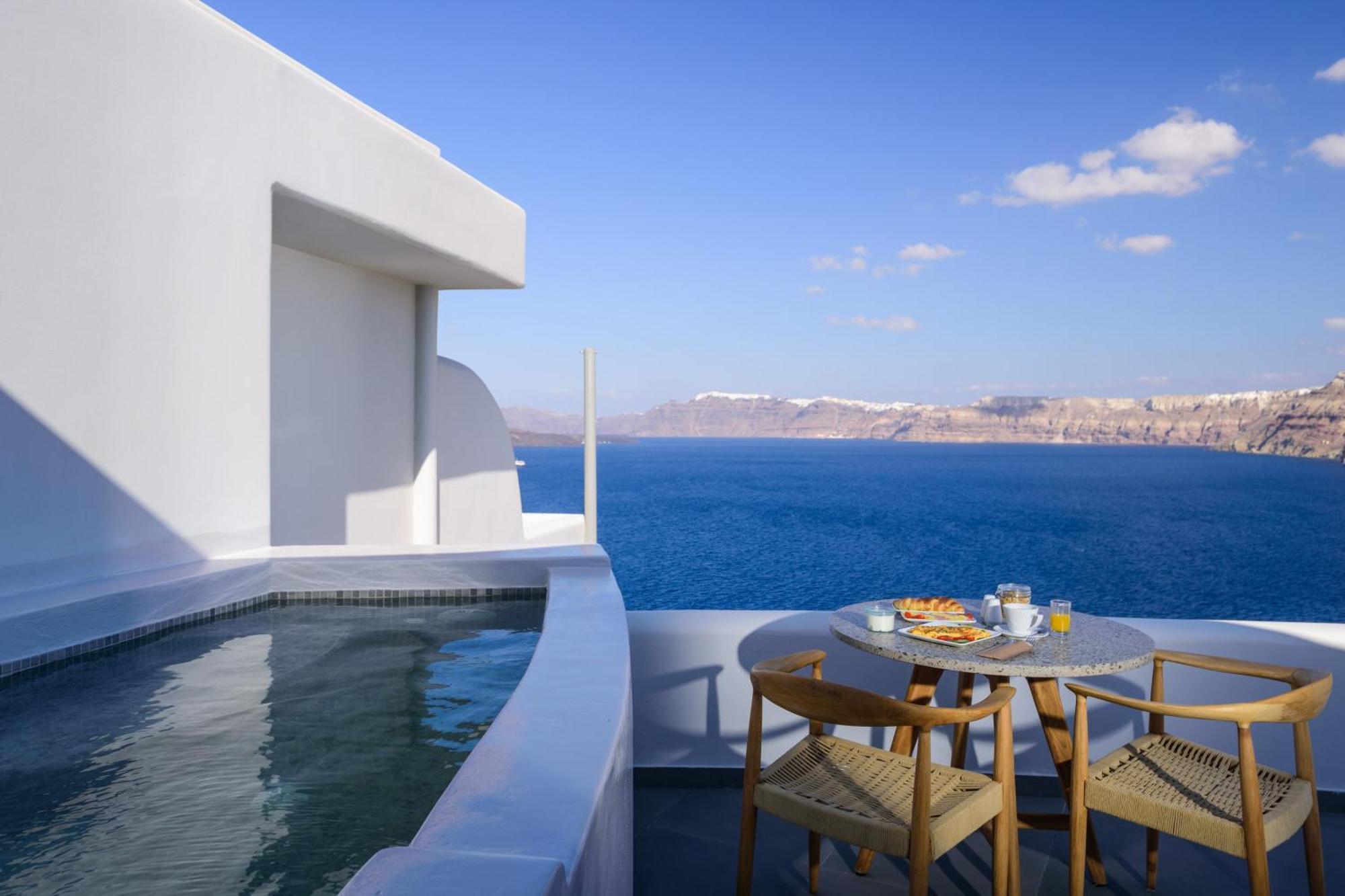 Neptune Luxury Suites Akrotírion Zewnętrze zdjęcie