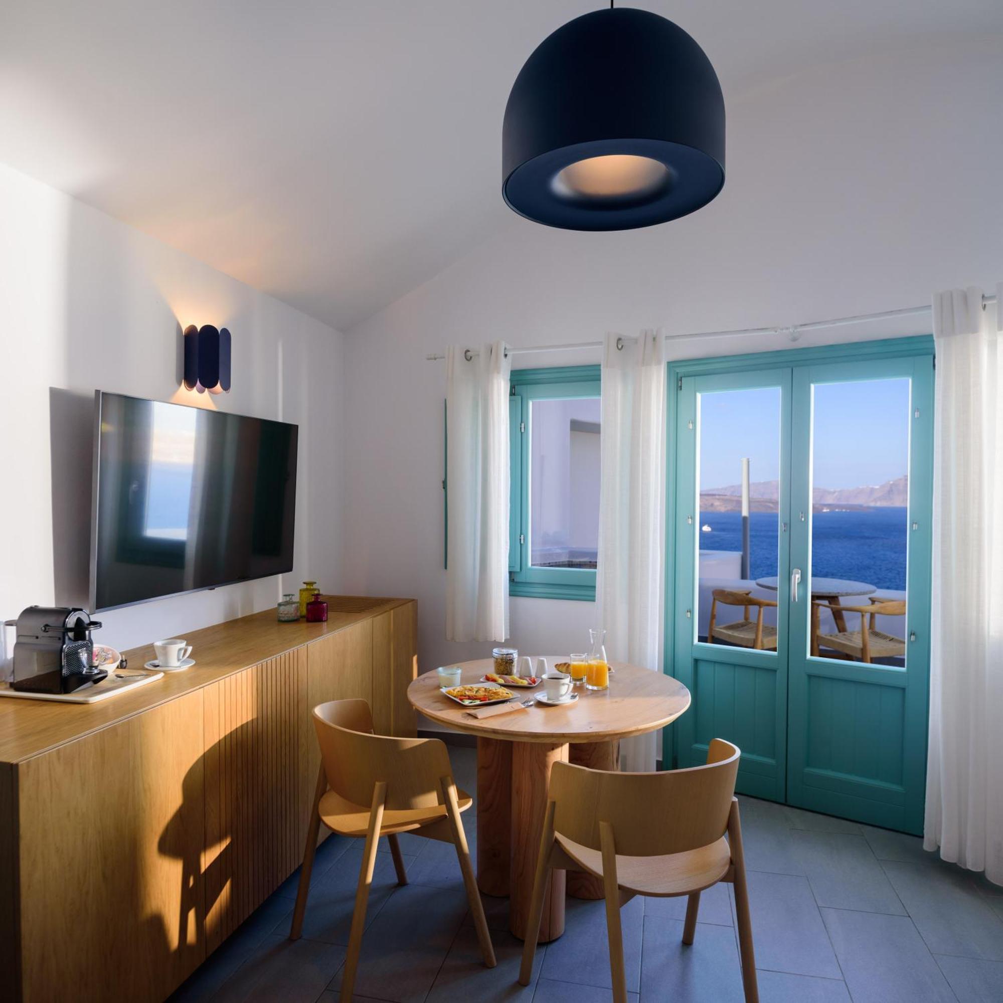 Neptune Luxury Suites Akrotírion Zewnętrze zdjęcie