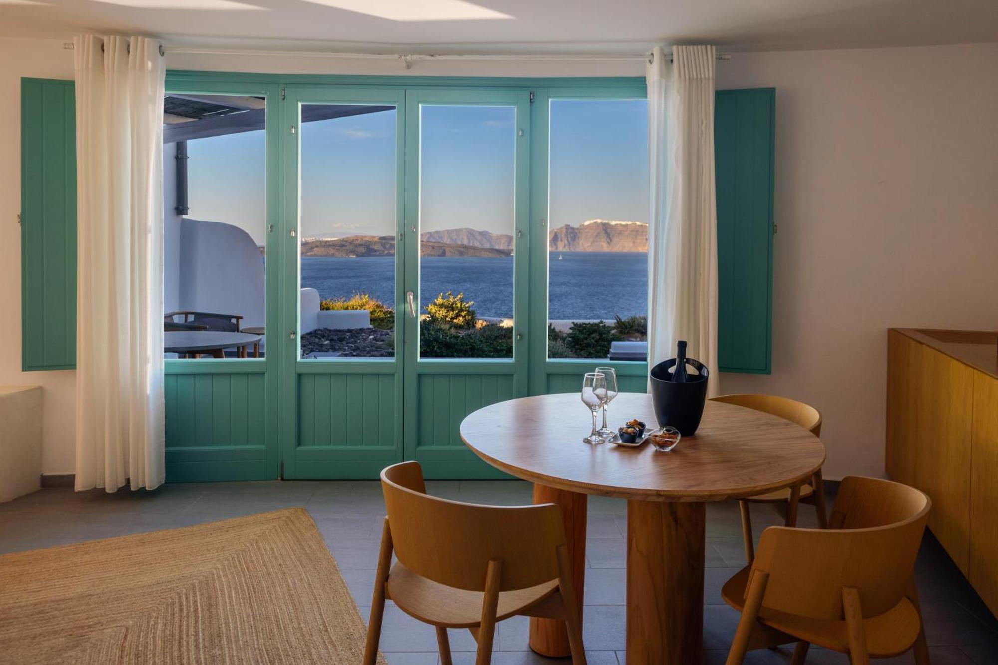Neptune Luxury Suites Akrotírion Zewnętrze zdjęcie